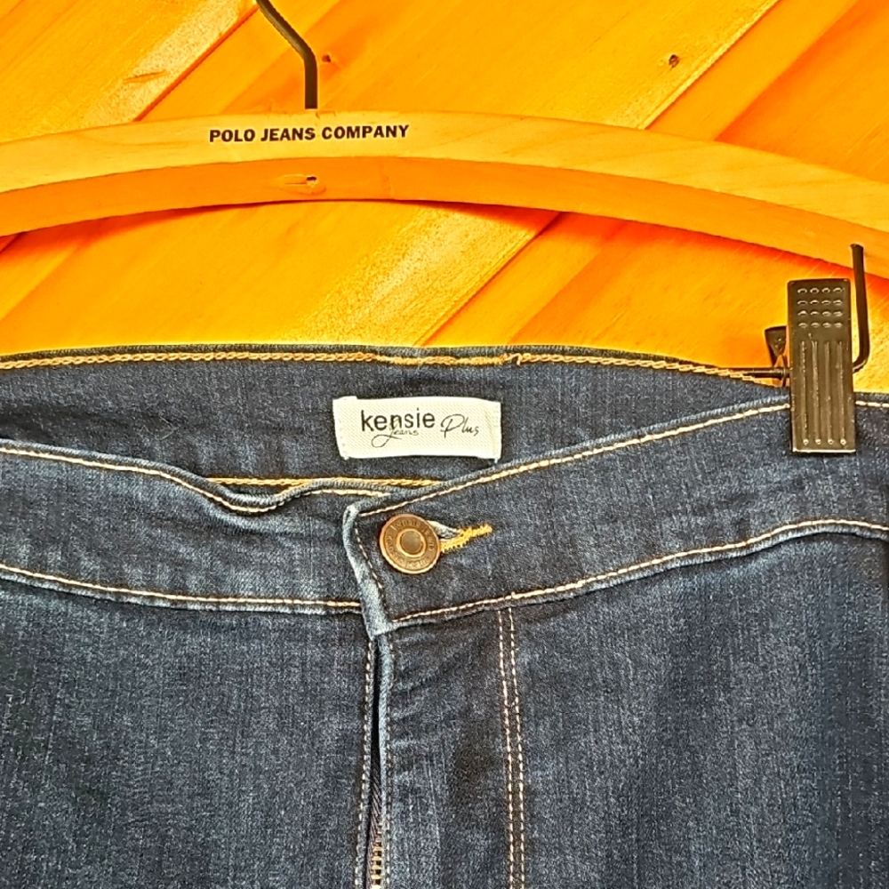 Kensie Plus Dark Blue Jeans